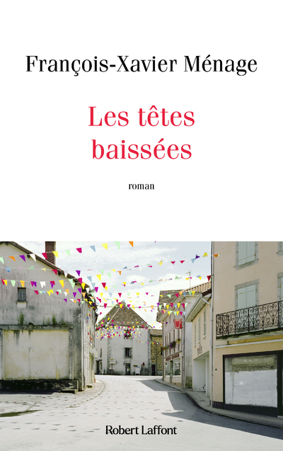 LES TETES BAISSEES
